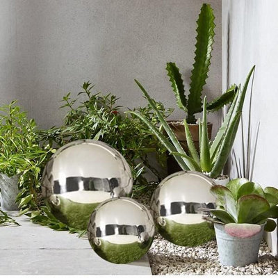 Art Garden Gazing Polished Stainless - United Kingdom