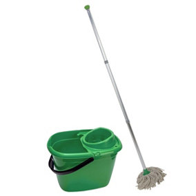 Abbey Professional Mop and Bucket Kit with two mop heads, Green