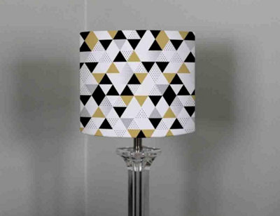 Abstract Pattern with Triangles (Ceiling & Lamp Shade) / 25cm x 22cm / Ceiling Shade