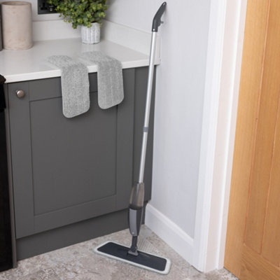 ADDIS Essentials Microfibre Spray Flat Mop with 2x Spare Replacement ...