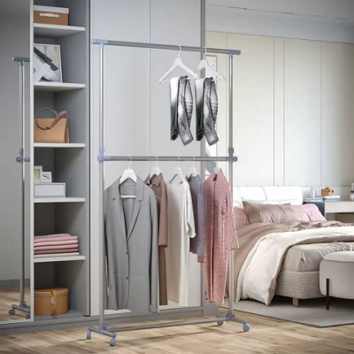 ADJUSTABLE PORTABLE GARMENT RACK WITH WHEELS
