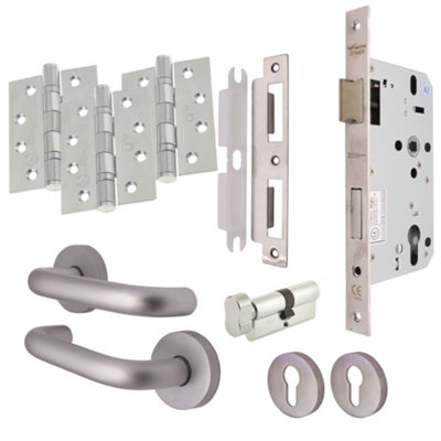 AFIT Satin Aluminium Return To Door Lever on Rose Door Handle Kit - Euro Thumbturn Cylinder Price Comparisons | Compare The Build