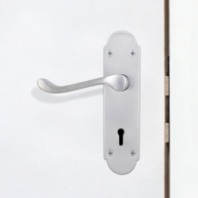 AFIT Satin Chrome Shaped Victorian Scroll Internal Door Handles for Lock - Keyhole