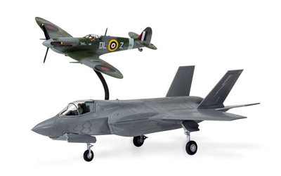 Airfix 1-72 Scale Supermarine Spitfire & F-35B Lightning II 'Then and ...