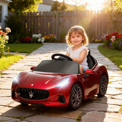 AIYAPLAY Maserati Gran Turismo Folgore – Voiture Électrique Enfant 12V – 2 Moteurs – Télécommande 2,4G – 3-5 Ans – Phares LED/Musique/MP3 – Gris