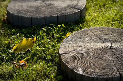 Akor Log Effect Concrete Garden Stepping Stone Brown Oak 360mm Pack of 20