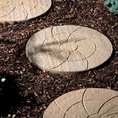 Akor Peak Garden Concrete Stepping Stone Barley 450mm Pack of 25