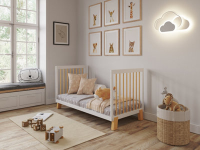 Alexander cot bed 140x70cm with barrier