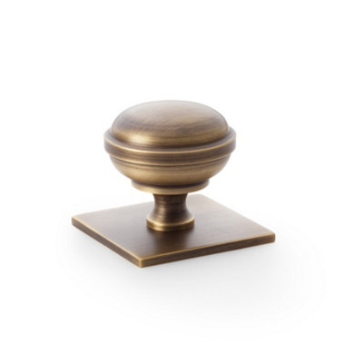 Alexander & Wilks Quantock Cupboard Knob on Square Backplate - Antique Brass - 38mm