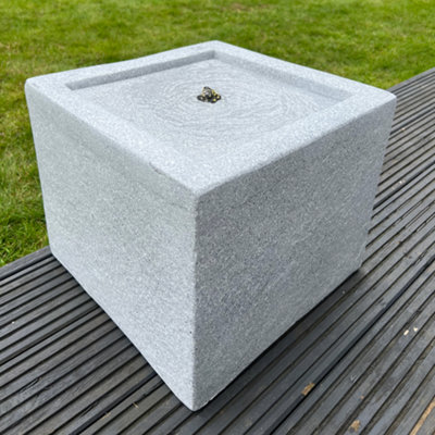 All Pond Solutions Square Water Feature with LED Lights - Solar powered - Light Grey 37x37x30cm