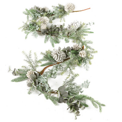 Alpine Lodge Xmas Table Decoration Christmas Table Centrepiece - 150cm