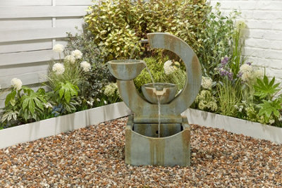 Altico Verona (GRC) Mains Plugin Powered Water Feature with Protective Cover