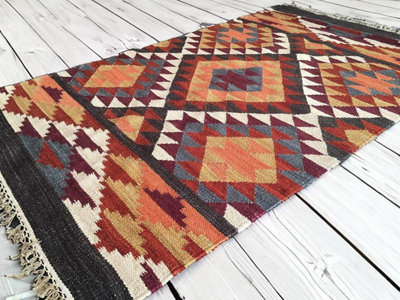 Alwar Geometric Kilim Rug in Brown Red Orange Design / 75 cm x 120 cm