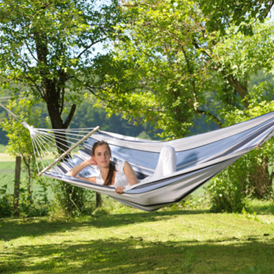 B&q garden hammocks hotsell