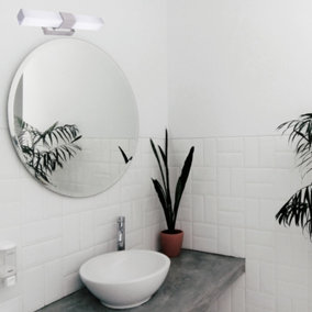 AMBER - CGC LED Chrome IP44 Bathroom Over Mirror wall Light 8W