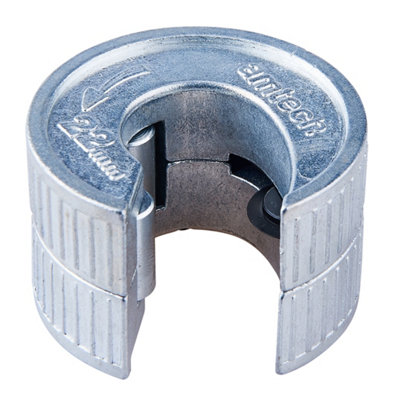 Amtech C0265 22mm Copper Pipe Cutter, Self-Locking One Hand Operation for Confined Spaces, Self-Adjusting, Zinc Alloy Tube Cutter