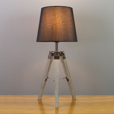 Anika Parlak Tripod Lamp in Black