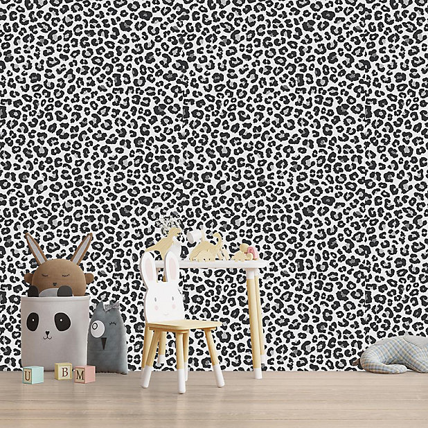 Black & White Leopard Print Wallpaper Mural