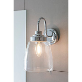 Anson Lighting Coln Bathroom Wall light finished in Clear glass and chrome plate