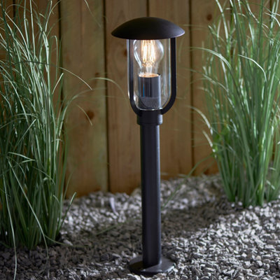 Anson Lighting Layka outdoor post light finished in Textured black and clear pc