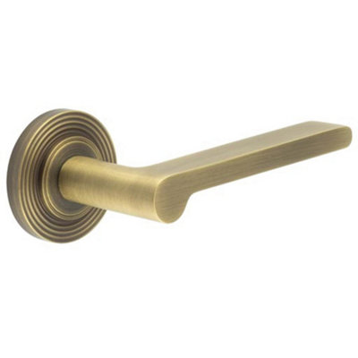 Antique Brass Reeded Door Handle for Elegant Interiors - Solid Brass Interior Handle