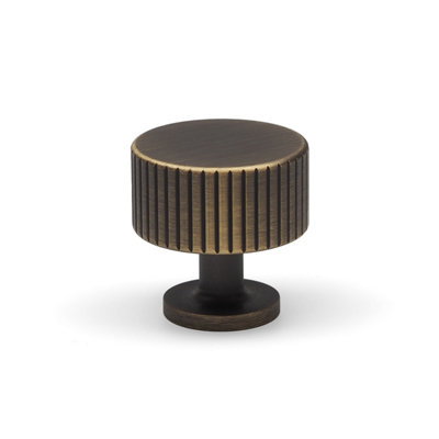 Antique Brass Reeded Kitchen Cabinet Round Knob Pull 28mm