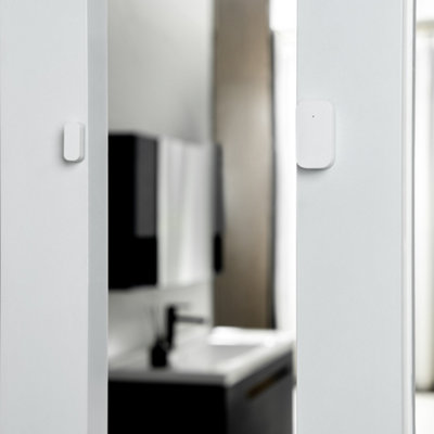 Aqara Smart Home Security Bundle with G2H Pro Camera Hub & 3 x Door & Window Sensors - 8