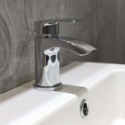 Aquarius Arc Mini Mono Basin Mixer Tap inc Waste Chrome