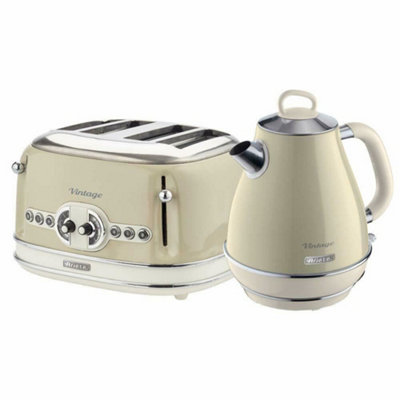 Vintage kettle and toaster best sale