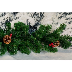 Artificial Christmas Garland Red Berry & Pine Cones Green Garland 2.7M