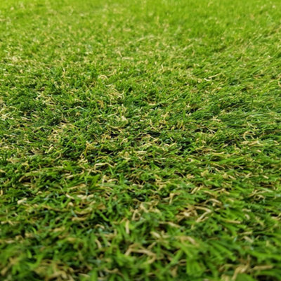 Artificial Grass 30mm-  4m x 4m (Staples Included)