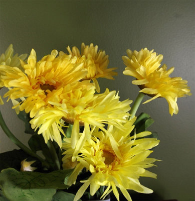 Artificial Potted Daisy Flowering Plant Yellow
