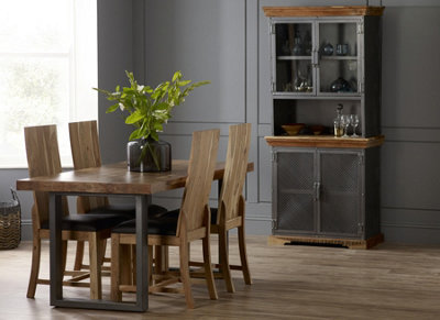 Artisano Styllish Dining Table