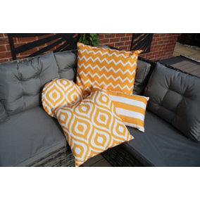 ASHCRAFT WATERPROOF OUTDOOR SCATTER CUSHION SET IN YELLOW PATTERN