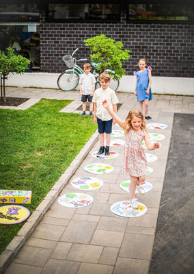 Asmodee Dobble XXL Giant Outdoor Card Game