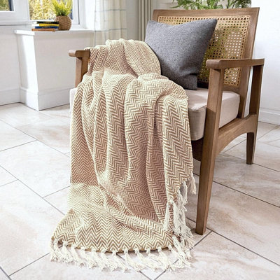 Audley Chevron Herringbone Throw Blanket - Beige, 125 x 150cm