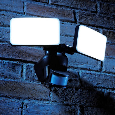 Twin deals security light