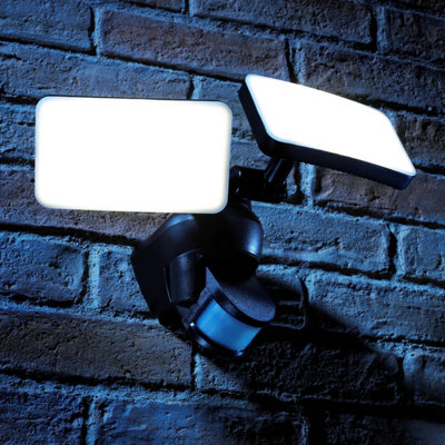 Auraglow 46W PIR Motion Sensor Twin Security Light
