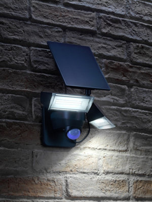 Auraglow IP65 Twin 6W Solar PIR Flood Light - HELIOS