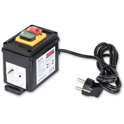Axminster Workshop Euro Plug & Socket NVR Switch