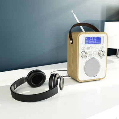 Azatom Blackfriars DAB / DAB+ Radio With Rechargeable battery ...