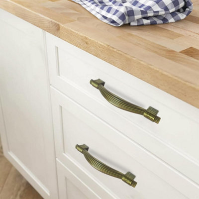 B&Q   5 Pack Brushed Brass Cabinet Handles 128mm Centre Pull Handles Doors Drawers Wardrobes