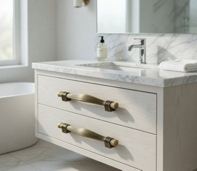 B&Q   5 Pack Brushed Brass Cabinet Handles 128mm Centre Pull Handles Doors Drawers Wardrobes