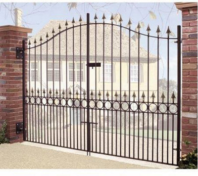 Balmoral Premium Range Spear Top Tall Bow Top Double Gate - Solid Steel - Fits Gap of 3048 mm x 2082 mm High - Primed