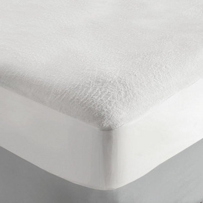 Bamboo Terry Waterproof Mattress Protector - Antibacterial Hypoallergenic Odour Resistant Bed Cover - Size Double, 135 x 190cm