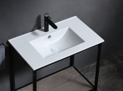 Sink from bathroom outlets new in box and white