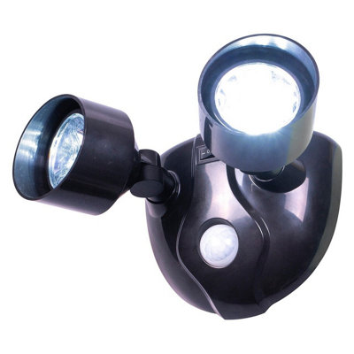Battery Powered Twin Head Motion Sensor Security Light - 160 Lumen Rotatable Outdoor Wall Lamp with 10 LEDs & 5m Detection Range