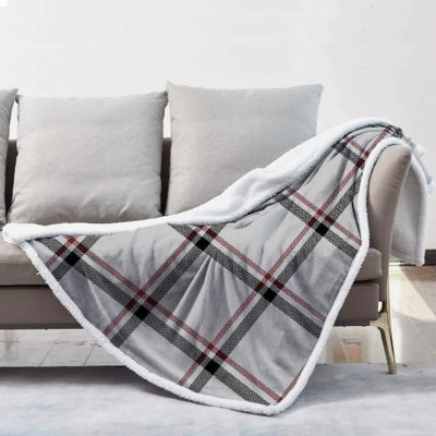 Bauer Electric Heated Throw in Plaid
