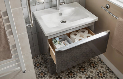 Family bathroom, close-up of the anthracite vanity unit.