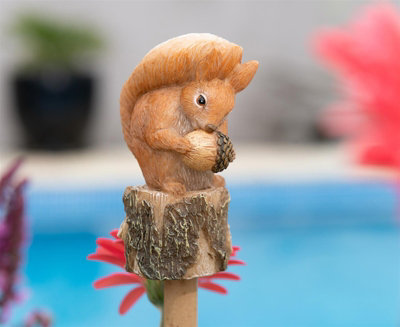 Beatrix Potter Squirrel Nutkin Cane or Stake Topper (CCBP0006C) - L3.5 x W3.5 x H8.5 cm